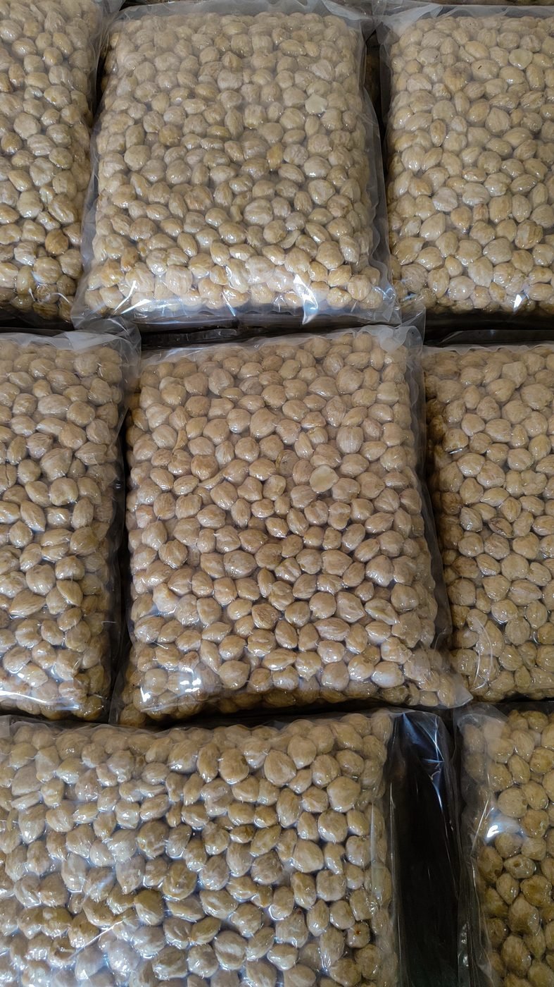 Vacuum-Packed Candlenuts